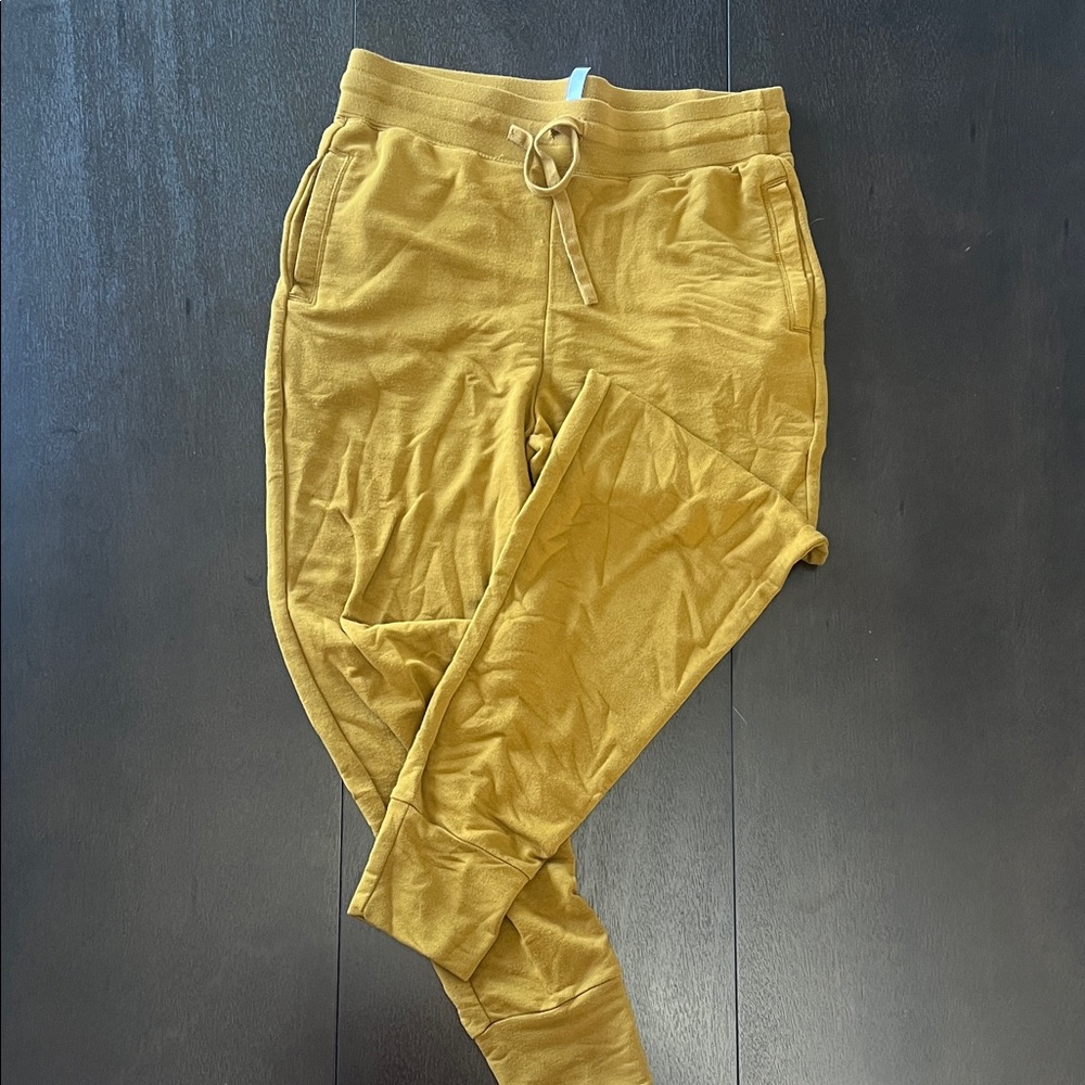 Fabletics mustard Yellow Joggers